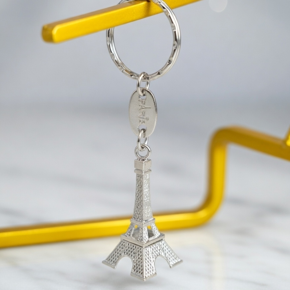 Silver Eiffel Tower Keychain / Bag charm
